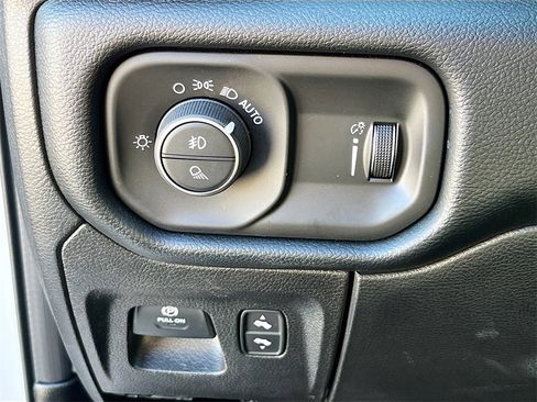 Used 2020 RAM 1500 Big Horn image 10