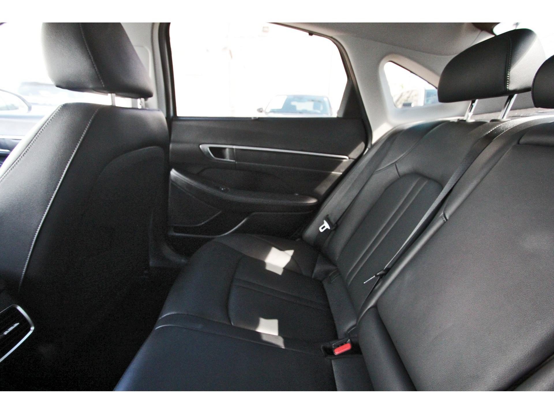 Used 2024 Hyundai Sonata Limited FWD image 14