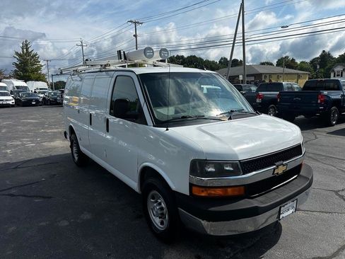 Used 2019 Chevrolet Express 2500 w/ Safety Package RWD image 6