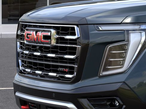 New 2026 GMC Yukon AT4 AWD/4WD image 13