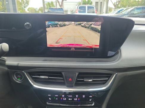 Used 2024 Buick Encore GX Avenir image 28