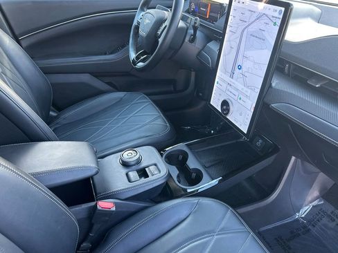 Used 2024 Ford Mustang Mach-E Select image 17