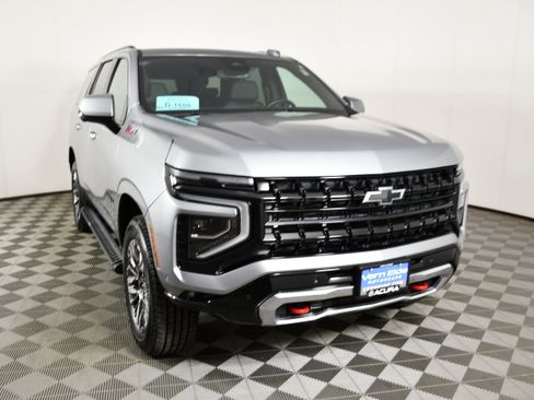 Used 2025 Chevrolet Tahoe Z71 AWD/4WD image 3