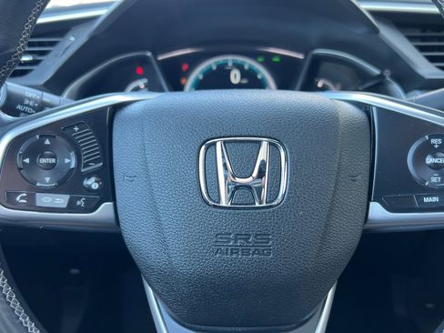 Used 2018 Honda Civic Touring image 23