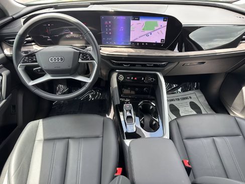 Certified 2025 Audi Q5 Premium w/ Premium Plus AWD/4WD image 24
