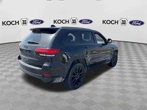 Used 2021 Jeep Grand Cherokee Laredo X AWD/4WD image 8