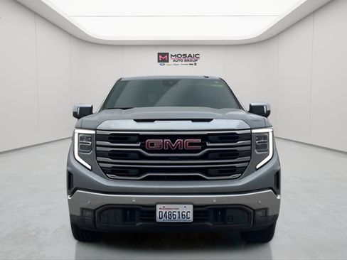 Used 2024 GMC Sierra 1500 SLT w/ SLT Premium Package image 2