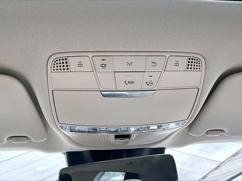 Used 2022 Mercedes-Benz GLC 300 image 35
