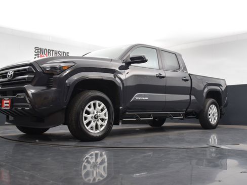 Used 2024 Toyota Tacoma SR5 image 32