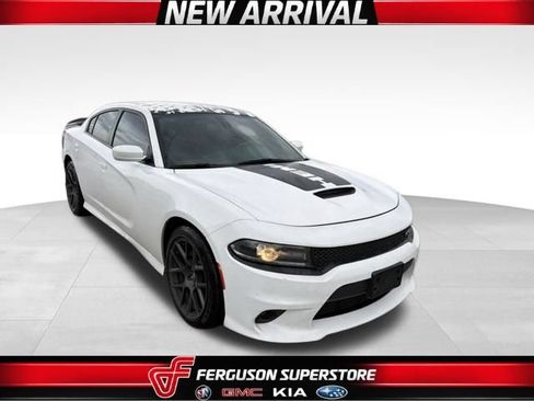 Used 2017 Dodge Charger R/T RWD image 1
