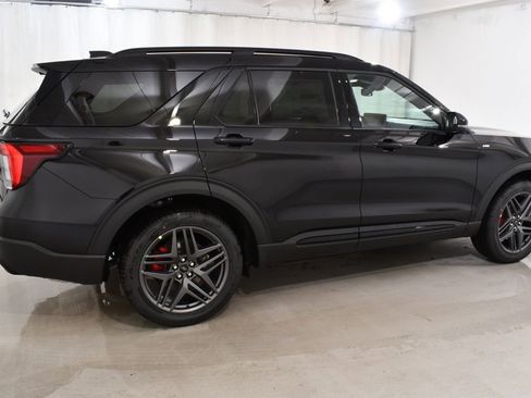New 2026 Ford Explorer ST-Line w/ ST-Line Street Pack AWD/4WD image 11