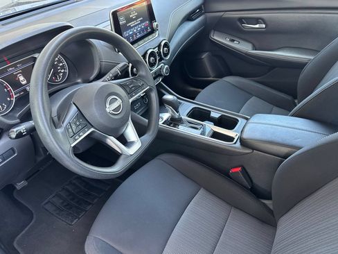 Used 2024 Nissan Sentra SV FWD image 9