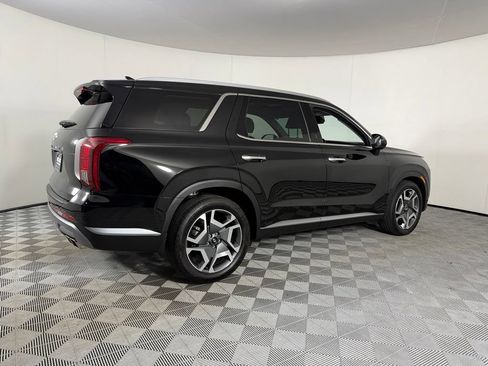 Used 2025 Hyundai Palisade SEL FWD image 6