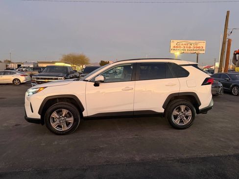 Used 2024 Toyota RAV4 XLE w/ Convenience Package image 4