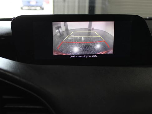 Used 2019 MAZDA MAZDA3 Sedan w/ Preferred Package FWD image 16