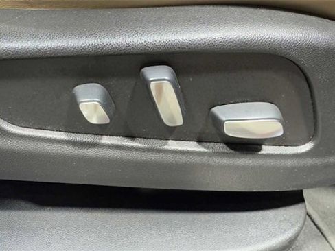 Used 2019 Cadillac XT5 Platinum image 14