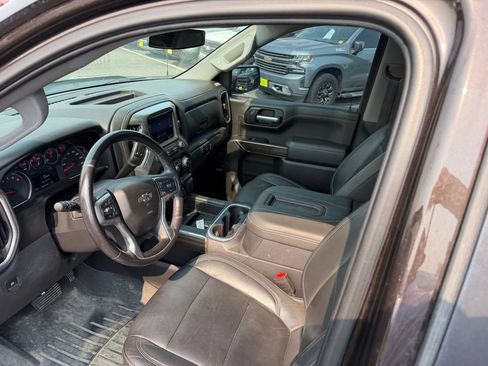 Used 2019 Chevrolet Silverado 1500 RST w/ All-Star Edition AWD/4WD image 3