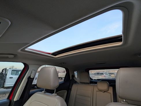 Used 2021 Ford EcoSport Titanium image 25