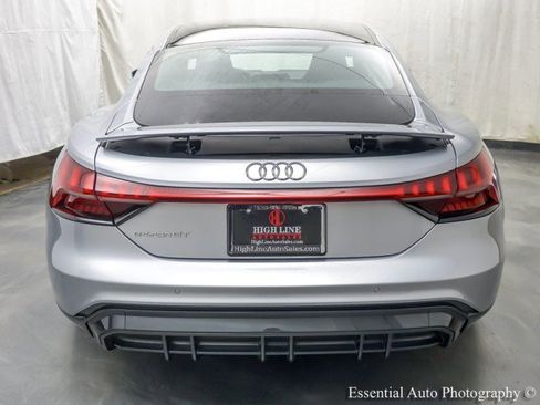 Used 2022 Audi e-tron GT Premium Plus image 7