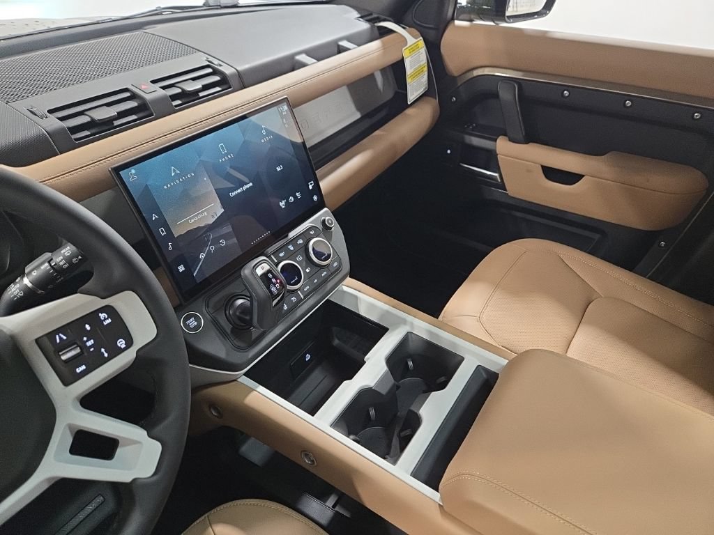 New 2026 Land Rover Defender 110 S AWD/4WD image 14