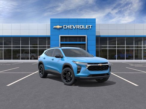 New 2026 Chevrolet Trax LT FWD image 1