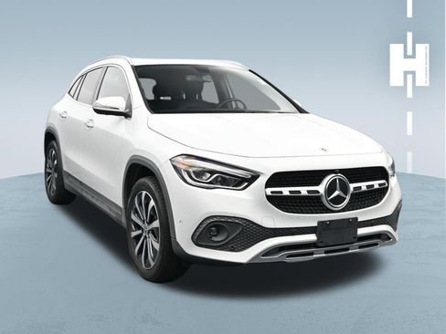 Used 2021 Mercedes-Benz GLA 250 4MATIC image 1
