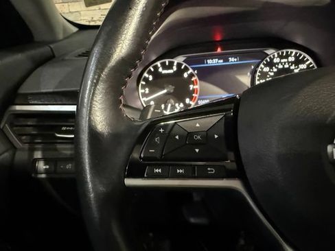 Certified 2023 Nissan Altima 2.5 SR w/ SR Premium Package FWD image 15