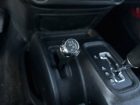 Used 2012 Jeep Wrangler Sport image 9