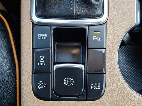 Certified 2018 Kia Sportage SX image 25