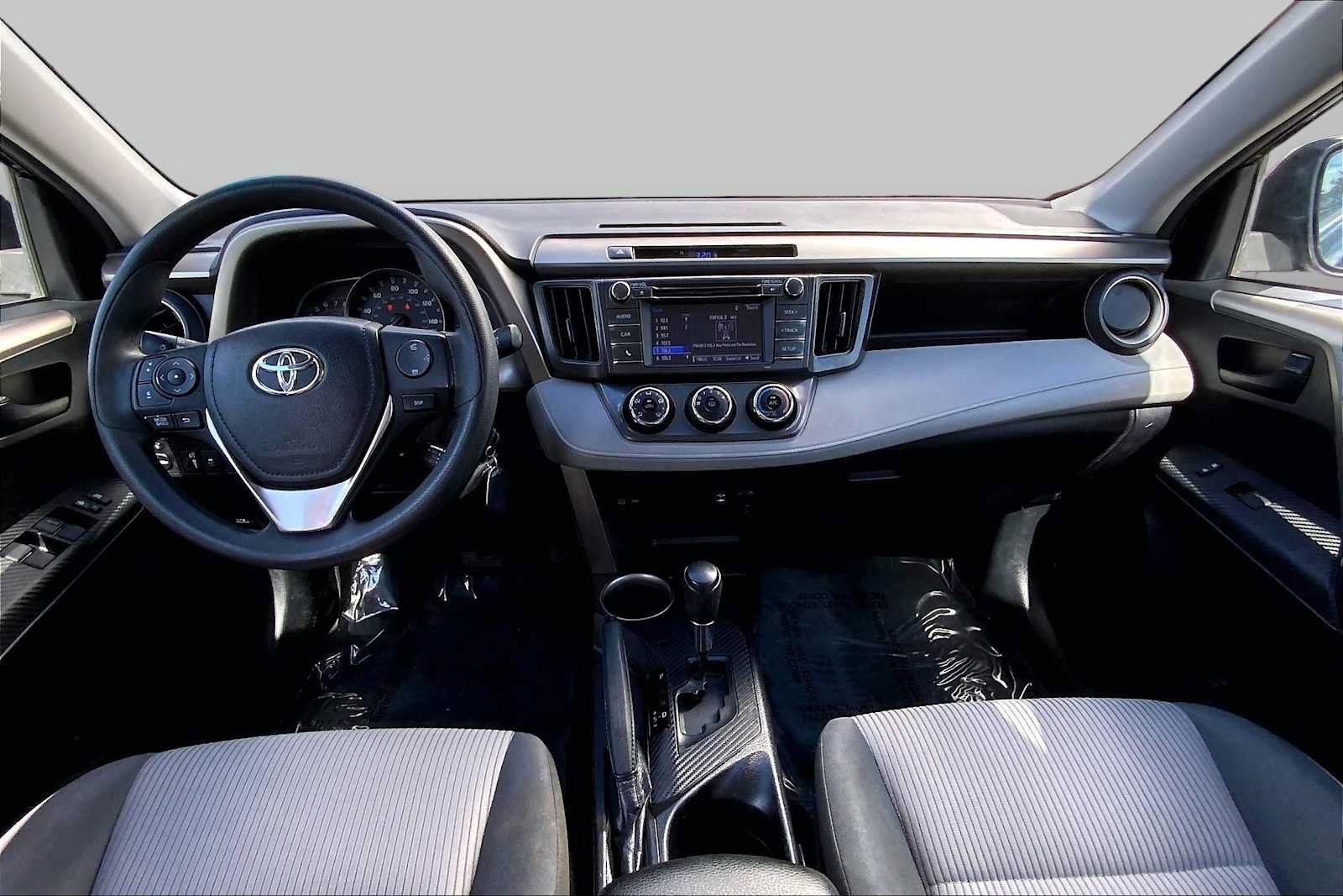 Used 2014 Toyota RAV4 LE AWD/4WD image 14