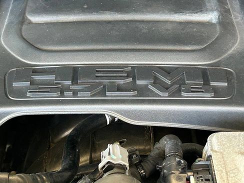 Used 2020 RAM 1500 Big Horn AWD/4WD image 12
