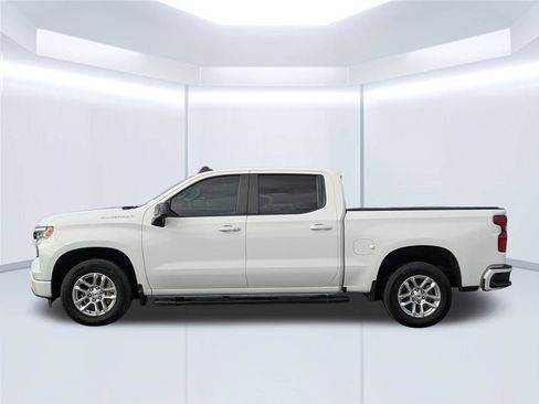 Used 2023 Chevrolet Silverado 1500 RST RWD image 2