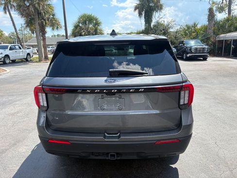 Used 2026 Ford Explorer Active RWD image 4