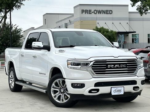 Used 2019 RAM 1500 Limited w/ Body Color Bumper Group AWD/4WD image 2