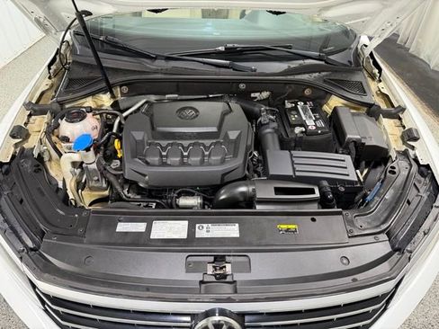 Used 2018 Volkswagen Passat 2.0T SE FWD image 26