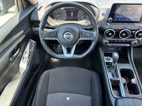 Used 2022 Nissan Sentra SV FWD image 13