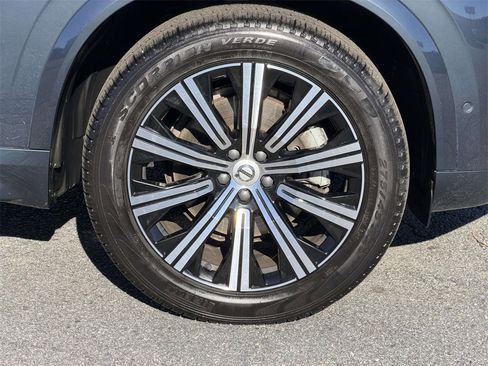 Used 2024 Volvo XC90 B5 Plus image 25