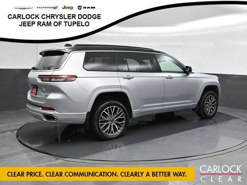 Used 2024 Jeep Grand Cherokee L Summit AWD/4WD image 3