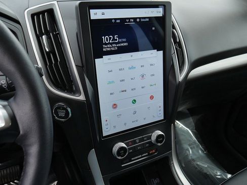 Used 2024 Ford Edge SEL w/ Convenience Package image 34