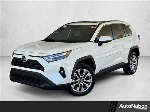 Used 2022 Toyota RAV4 XLE Premium image 1