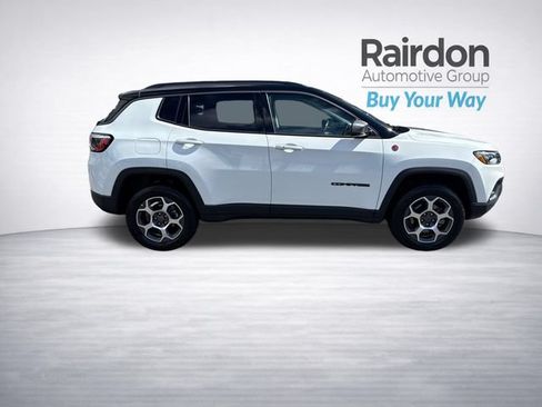 Used 2022 Jeep Compass Trailhawk w/ Trailhawk Convenience Group AWD/4WD image 8