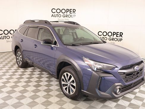 Used 2023 Subaru Outback Premium AWD/4WD image 1