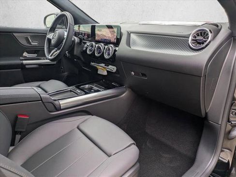 Certified 2025 Mercedes-Benz GLA 250 image 19