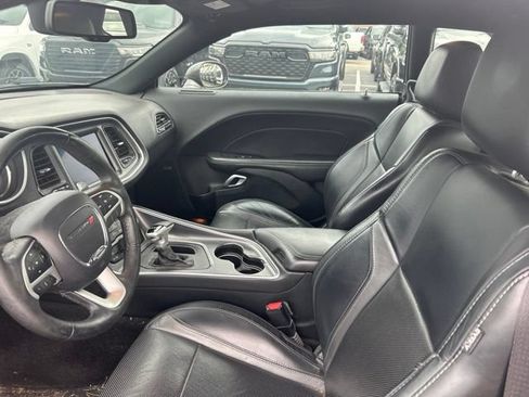 Used 2018 Dodge Challenger GT AWD/4WD image 10