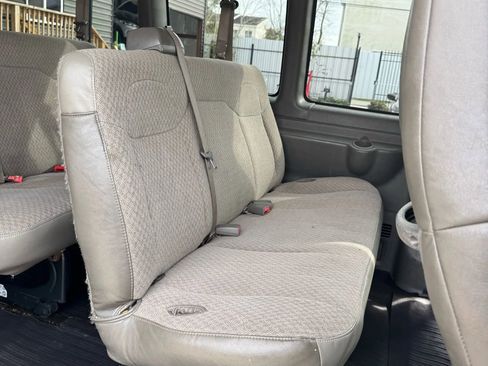 Used 2017 Chevrolet Express 2500 LS image 29