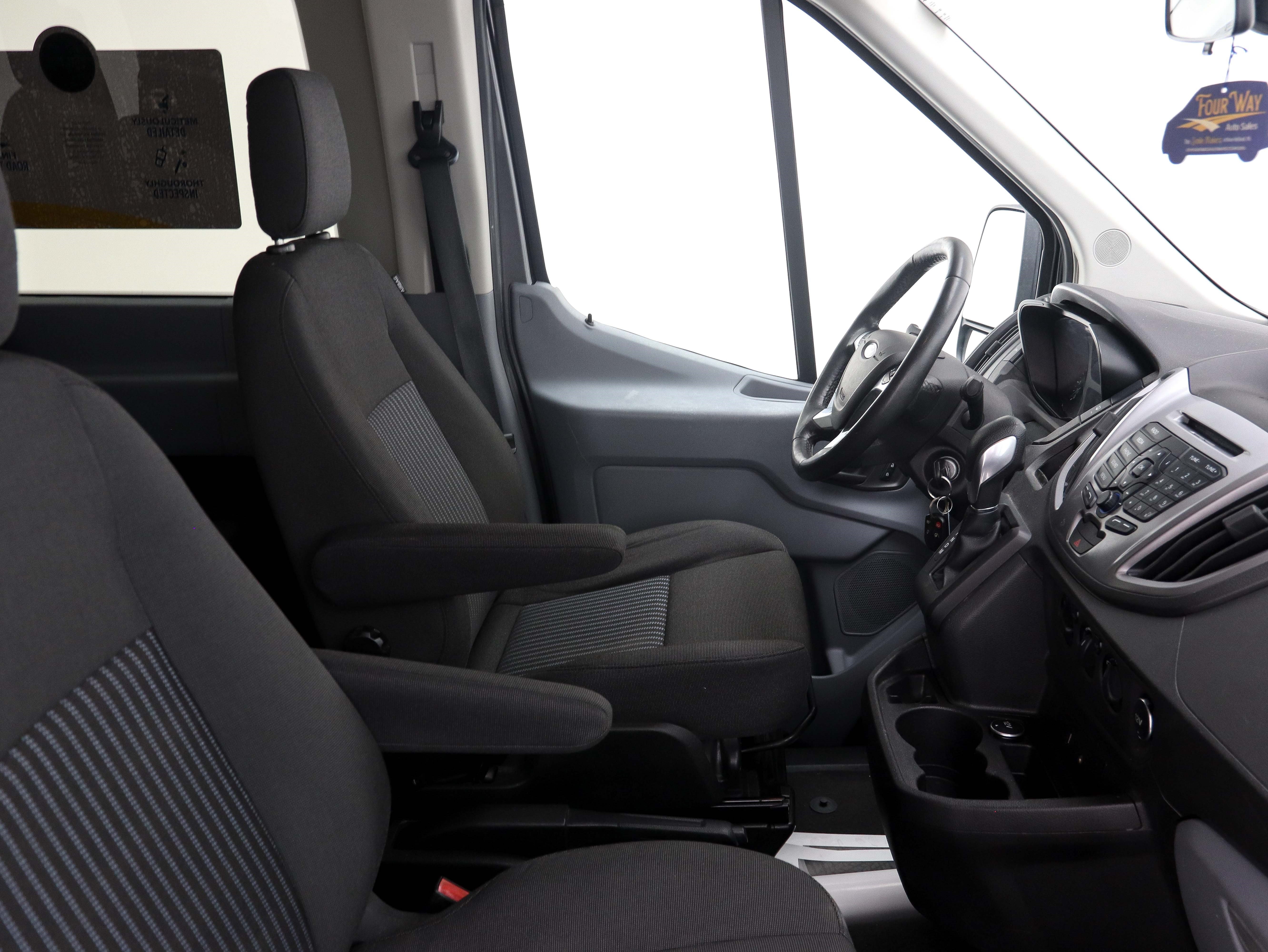 Used 2016 Ford Transit 350 XLT RWD image 18