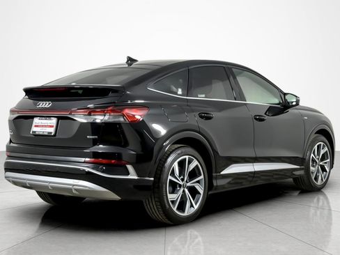 Used 2025 Audi Q4 e-tron Premium Plus w/ Premium Plus AWD/4WD image 5