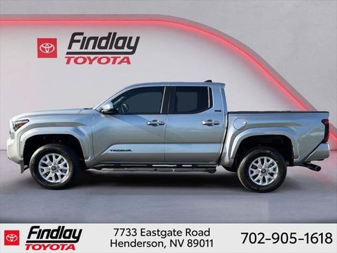 Certified 2025 Toyota Tacoma SR5 AWD/4WD image 10