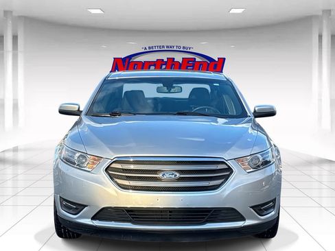 Used 2018 Ford Taurus SEL image 2