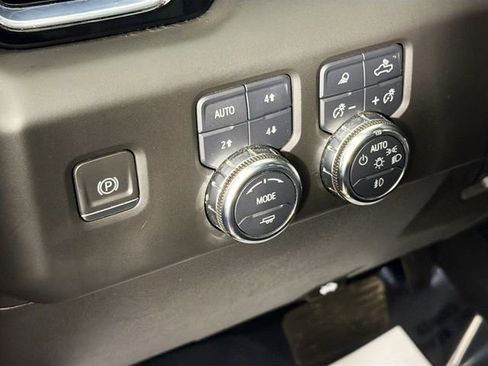 Used 2024 GMC Sierra 2500 Denali w/ Denali Reserve Package image 10